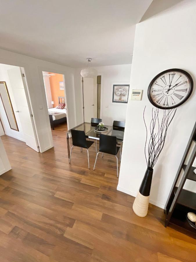 Apartamentos Sevilla Валенсия Екстериор снимка