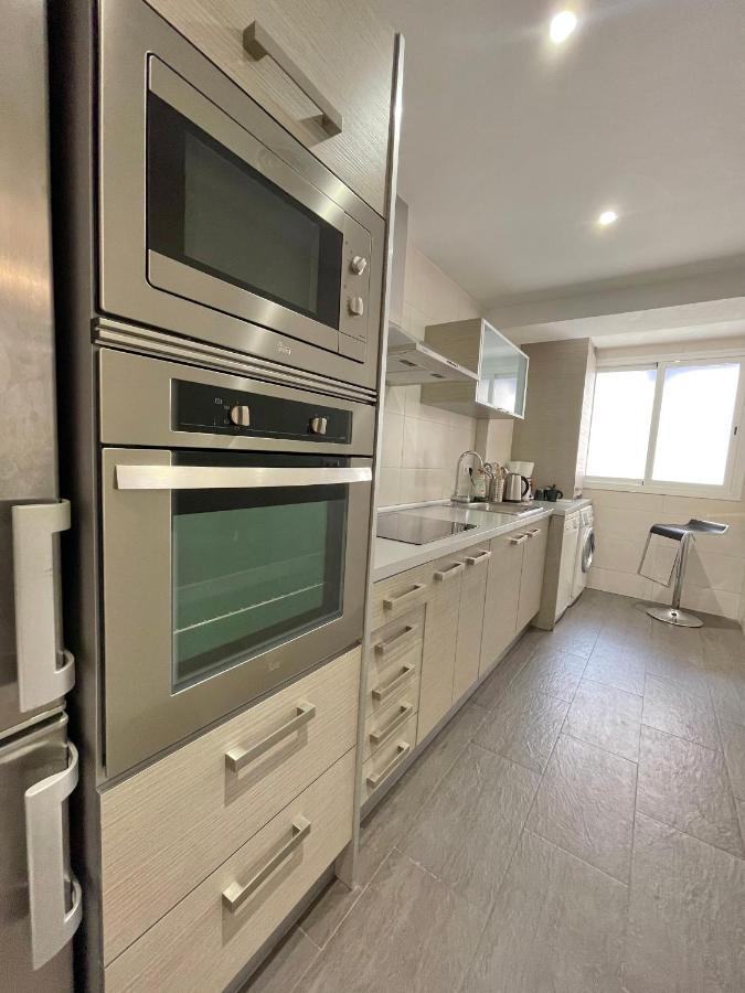 Apartamentos Sevilla Валенсия Екстериор снимка