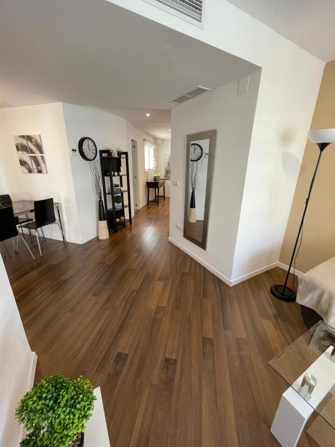 Apartamentos Sevilla Валенсия Екстериор снимка