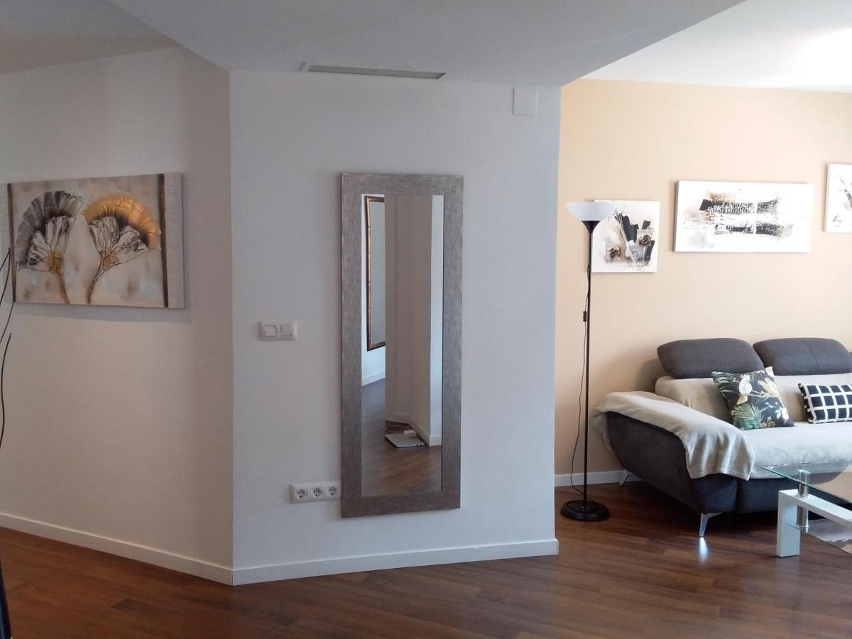 Apartamentos Sevilla Валенсия Екстериор снимка