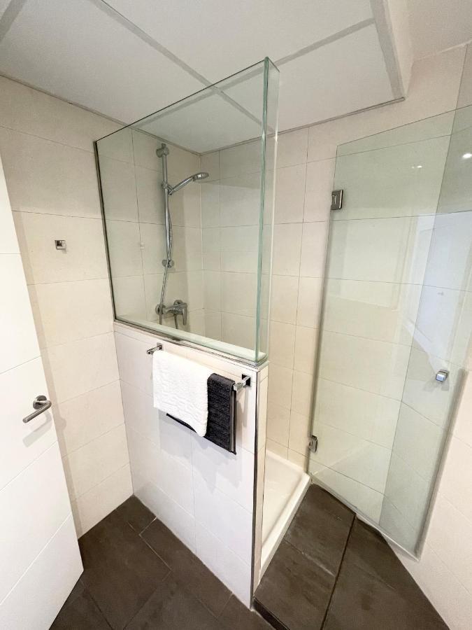 Apartamentos Sevilla Валенсия Екстериор снимка